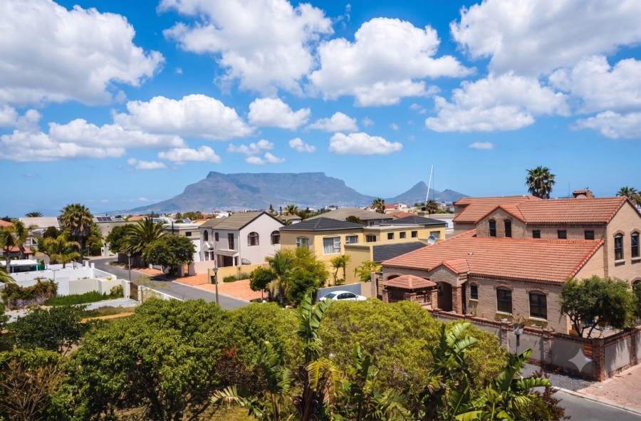 To Let 4 Bedroom Property for Rent in Sunset Beach Western Cape